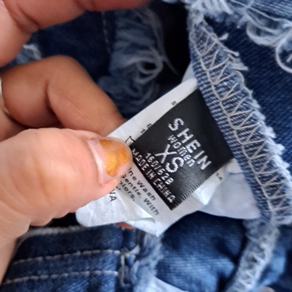 SHEIN Raw Trim Panel Boyfriend Jeans - Picture 5 of 6